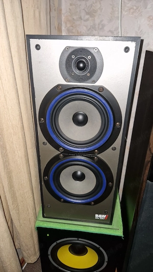 vand boxe b&w fara fete