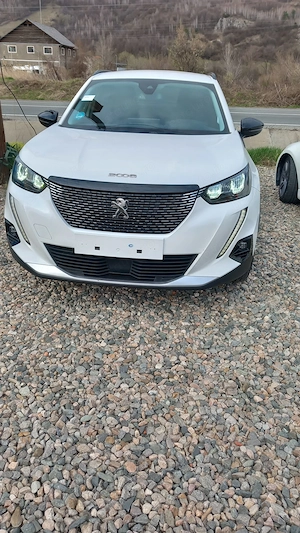 Peugeot 2008 1.2i Allure Pack - Gasolina - Manual - 131 hp - imagine 3