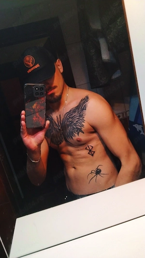 Doar pentru doamne și domnișoare 