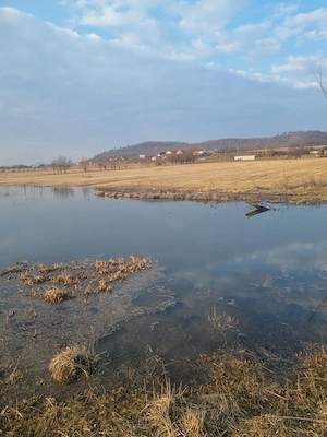 Vând teren în intravilanul orașului