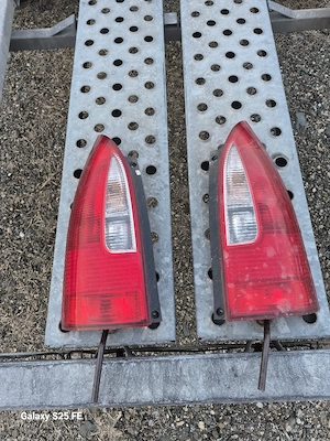 stop spate tripla Mazda Premacy 