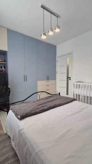 Apartament 3 camere la cheie, terasa si parcare, zona Vivo - imagine 8