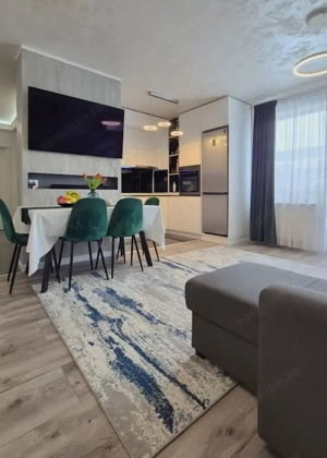 Apartament 3 camere la cheie, terasa si parcare, zona Vivo - imagine 2