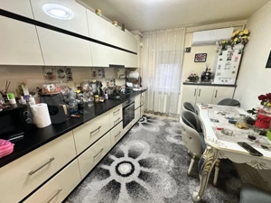 Apartament 3 camere decomandat,renovat ,zonă excelentă – Orăștie - imagine 6