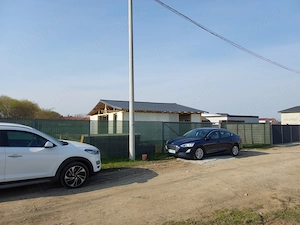 Vând teren intravilan +construcție pe structura metalica inceputa teren 712 mp,vonstrucyia 100 mp 