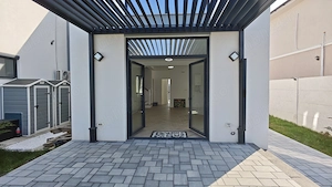 Duplex modern, 4 camere și 2 băi, lac, pădure - imagine 3