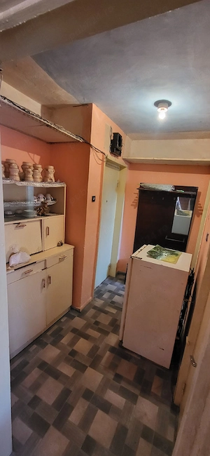 Vand apartament 2 camere   - imagine 9