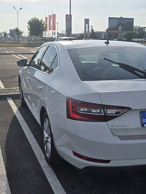 Vand skoda superb 2018 - imagine 2