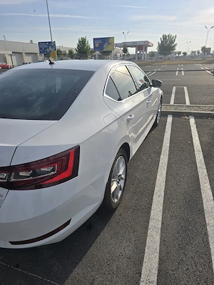 Vand skoda superb 2018 - imagine 5
