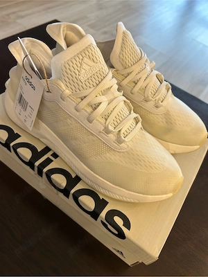  Pantofi sport sneakers Adidas Avryn