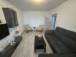 Baba Novac vanzare apartament renovat de 2 camere 