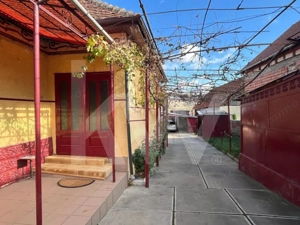 Casa cu poveste si potential – locul perfect pentru un nou inceput in Seica Mare