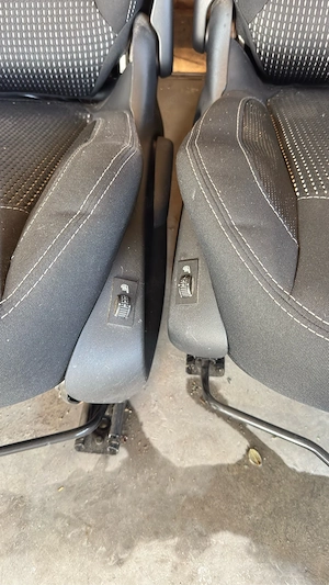 Scaune fata Peugeot 208 , 2016 - imagine 2