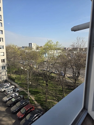 Vand apartament 2 camere Torontalului