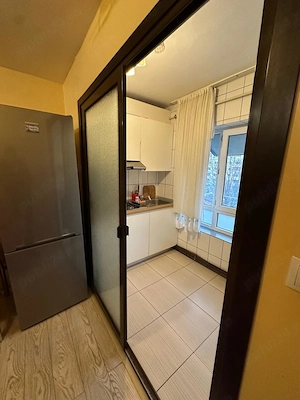 Apartament cu balcon  2 camere  Zona Centrala   - imagine 7