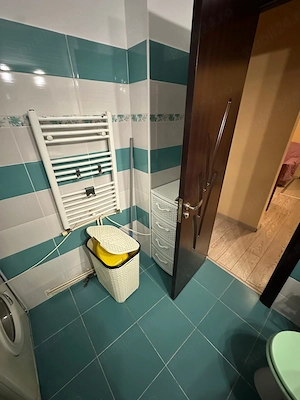 Apartament cu balcon  2 camere  Zona Centrala   - imagine 8