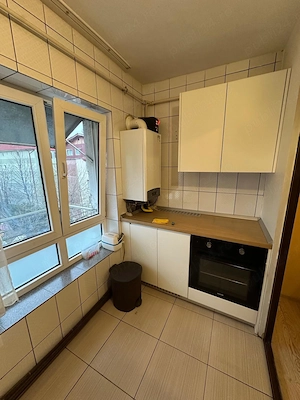 Apartament cu balcon  2 camere  Zona Centrala   - imagine 5