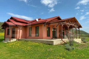 Vila în stil Californian | 220 mp utili | Teren 3000 mp | Priveliște Superba