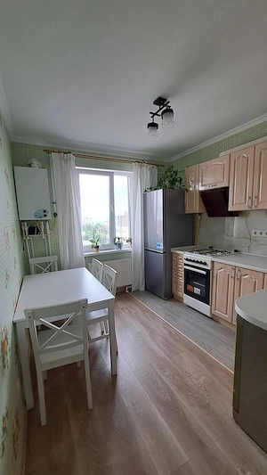 Garsoniera de inchiriat cu centrala proprie in zona Berceni aproape de metrou