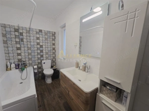 Casa individuala,bine amplasata,mobilata utilata modern.Pret imbatabil. - imagine 9