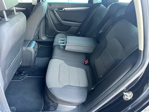 Volkswagen Passat SW 2.0 Diesel 170 CP An 2012 - imagine 6