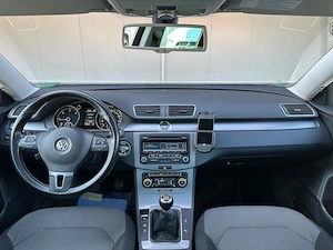 Volkswagen Passat SW 2.0 Diesel 170 CP An 2012 - imagine 12