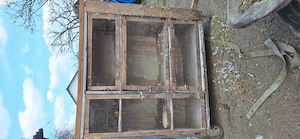 Vand Cusca de  iepuri sau schimb cu capra 