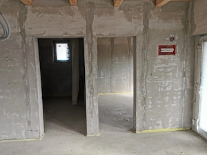 Vand casa la gri Popricani