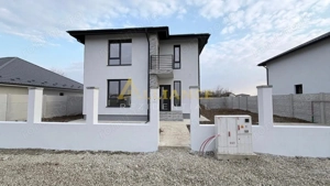 Casa Individuala - 4 camere - 2 bai - 352 mp teren