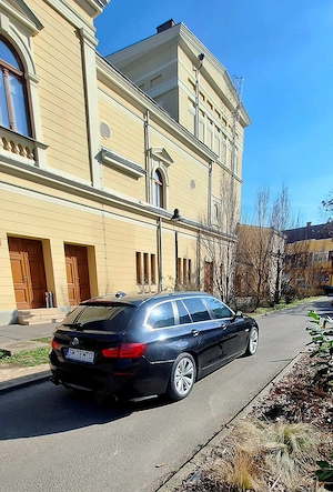 Vand Un BMW  F11 Diesel  de 2l Motor  - imagine 5