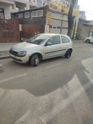 vând Opel CORSA c motor de 1 2 benzina consum mic proprietar in acte - imagine 4