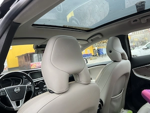 Volvo V40 1,6 Diesel - imagine 9