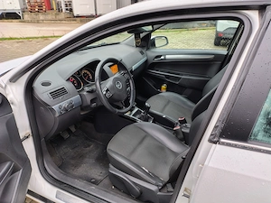 Opel Astra H 2009 1.6 benzina 