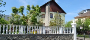 Casă cochetă cu design modern și grădină superbă în Gherla, gata să devină acasa - imagine 2