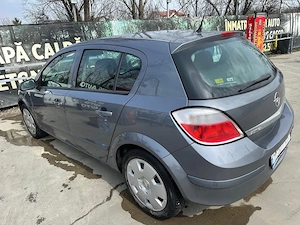 Vând Opel Astra H, motor 1.6 benzină (105 CP)