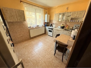 Apartament cu 2 camere+garaj De Vanzare in Floresti - imagine 5