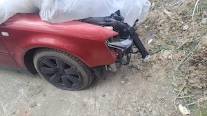 Pentru pasionati - Audi A4 Cabriolet avariat - imagine 4