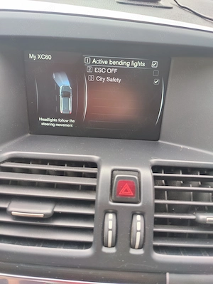 Volvo xc 60 R Design 2015 - imagine 4