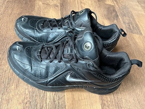 pantofi alergare piele Nike