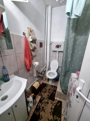 Piata CET  - garsoniera transformata in 2 camere - imagine 6