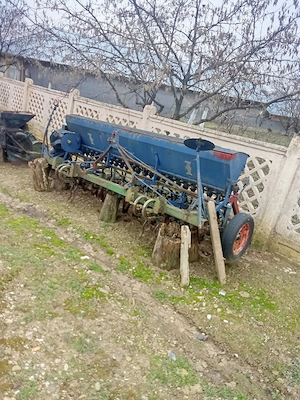 utilaje agricole  - imagine 4