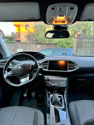 Peugeot 308 1.5 BlueHDI 2020 - imagine 5