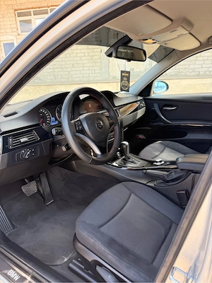 BMW E91   2006   2.0d   Automată    - imagine 4
