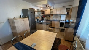 Casă de vânzare 7 camere, 300 mp utili, teren 839 mp, zonă centrală - imagine 4