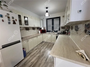 Casa cu 4 camere si teren propriu in Selimbar zona Triajului - imagine 3