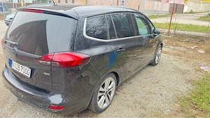opel zafira tourer 2.0 diesel Automata 7 locuri  - imagine 2