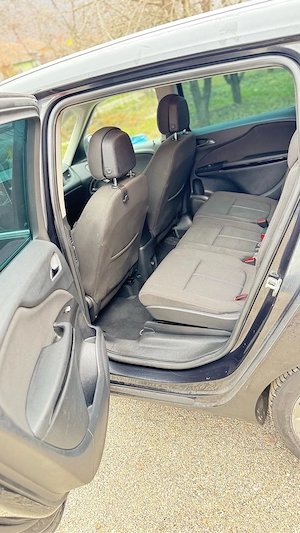 opel zafira tourer 2.0 diesel Automata 7 locuri  - imagine 3