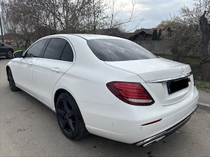 Mercedes E200 2.0 Diesel 150cp - imagine 2