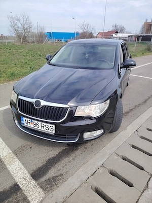 Skoda Superb II 2009 - imagine 2