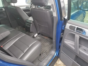 Vand Touareg 2006, cilindree  2500,bine intretinut, merita vazut! - imagine 10